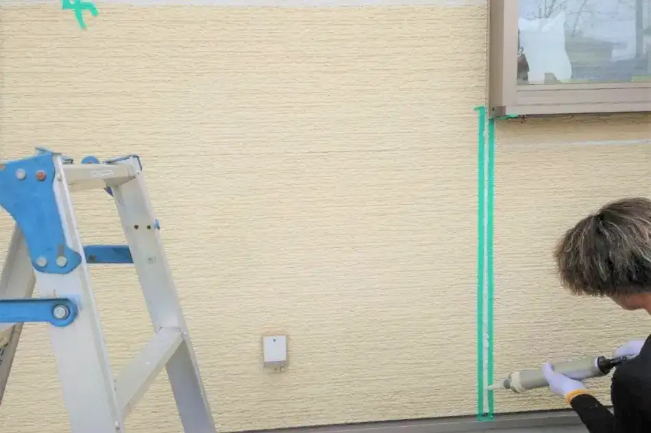 一般家屋外壁塗装、コーキング施工(大牟田市)